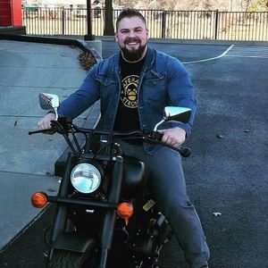 Meet your Posher, Thomas